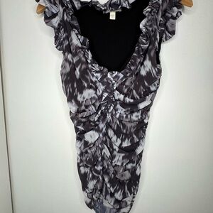 Weston Wear Black and Gray Ruffled Blouse
